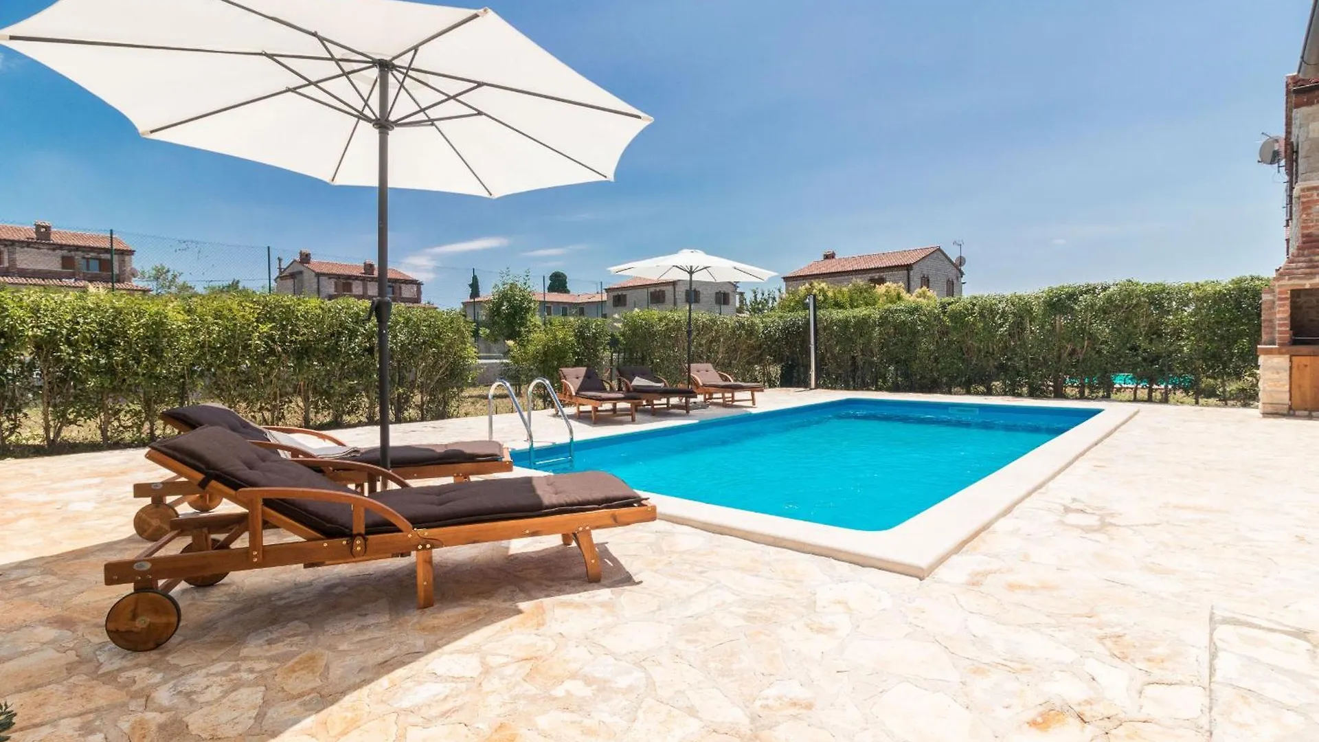 Villa Maja In Central Istria For Families And Kids In A Resort Butkovići 0*,  克罗地亚